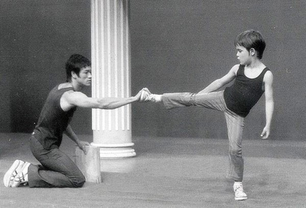 Lý Quốc Hào cùng cha xuất hiện trên truyền hình Hong Kong