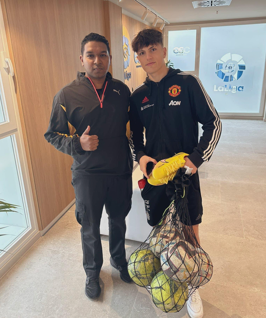 Deepanraj Ganesan nhận định đội tuyển Việt Nam đang ở một đẳng cấp khác so với Singapore. (ảnh FBNV)