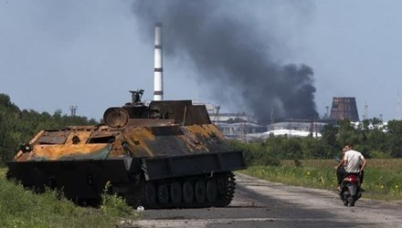 Cảnh sát quốc tế từ chối đến hiện trường MH17 rơi vì giao tranh ác liệt