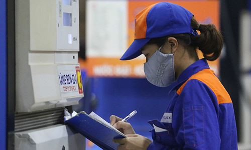 Bộ Công Thương muốn đóng dấu mật thông tin giá điện, xăng dầu