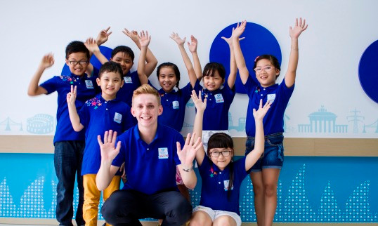 Khởi động năm học mới với Apollo English