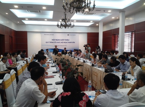 Hội nghị về quy trình tổ chức hội nghị tham vấn do Văn phòng Quốc hội tổ chức ngày 7/8. Ảnh DN