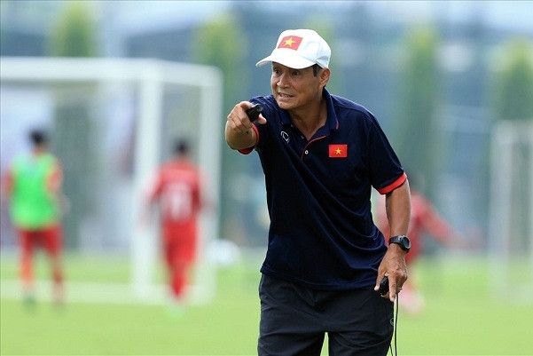 HLV Mai Đức Chung khẳng định quyết tâm đoạt HCV của đội tuyển bóng đá nữ. 