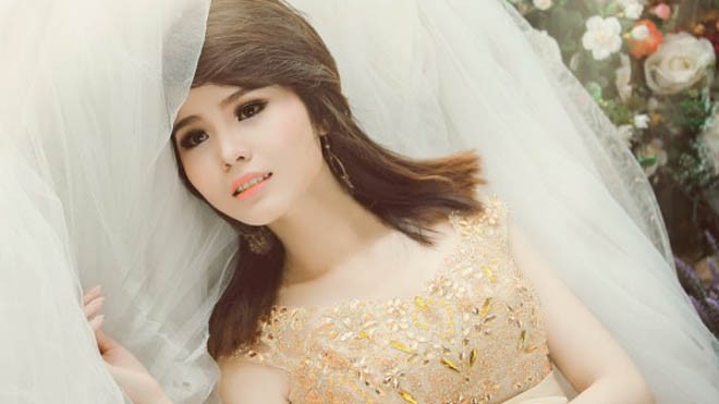 Sinh viên khoa học chính trị dự thi Hoa hậu Việt Nam 2014