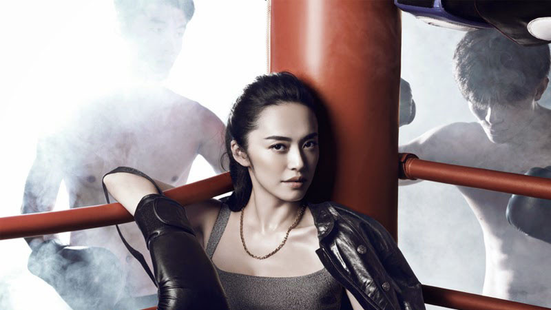 “Gái một con” Diêu Thần gợi cảm khoe dáng thon