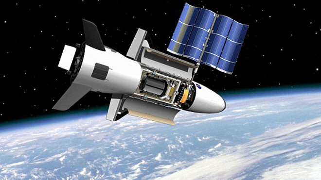 Máy bay X-37B và nhiệm vụ tối mật của Không quân Mỹ