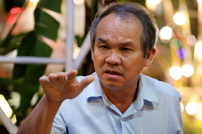 Bầu Đức phản ứng với quy định về ngành hàng độc quyền ở V-League, dù đại diện HAGL trong BCH VFF đã thông qua. 