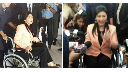 Thủ tướng Thái Lan ngồi xe lăn họp nội các 