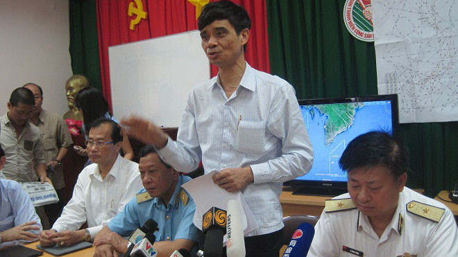 Thứ trưởng Phạm Quý Tiêu trong buổi họp báo sáng nay 