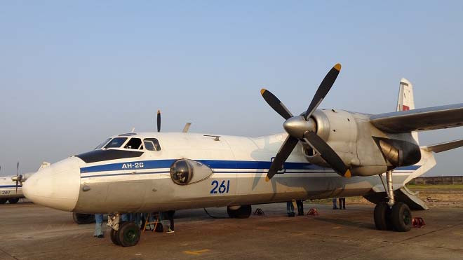 Máy bay AN 26