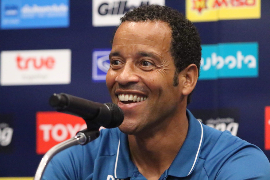 HLV Curacao: Chúng tôi biết phải làm gì để thắng Việt Nam