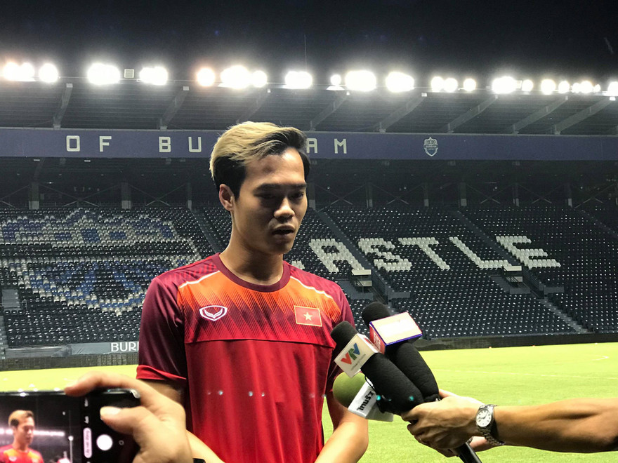  Văn Toàn bất ngờ khi lên chức đội phó tuyển Việt Nam