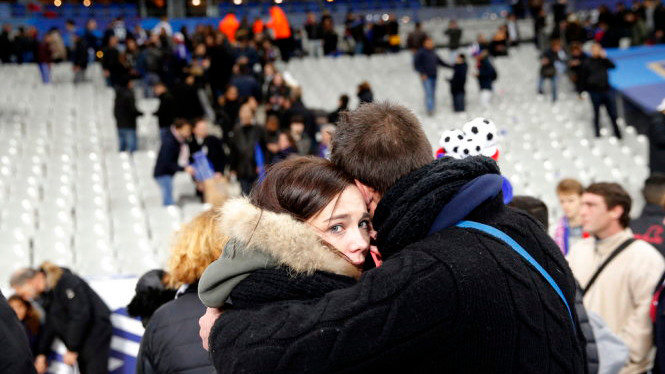 Người dân Pháp chưa hết bàng hoàng sau vụ khủng bố