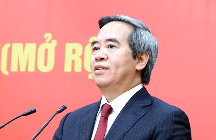 Ông Nguyễn Văn Bình, Ủy viên Bộ Chính trị, Bí thư Trung ương Đảng, Trưởng Ban Kinh tế Trung ương chủ trì Hội nghị BCH mở rộng lần thứ 17 của Đảng Bộ Khối doanh nghiệp Trung ương. 