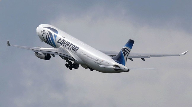 Tiết lộ dữ liệu đầu tiên từ hộp đen máy bay Ai Cập