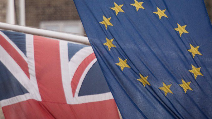 Bỏ phiếu trưng cầu dân ý ở Anh được thực hiện ra sao