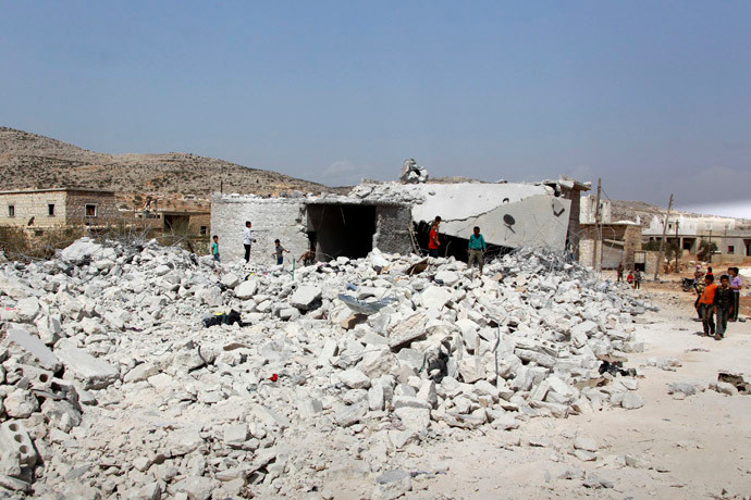 Hình ảnh được cho là cảnh đổ nát tại Idlib sau cuộc không kích của Mỹ ngày 24/9