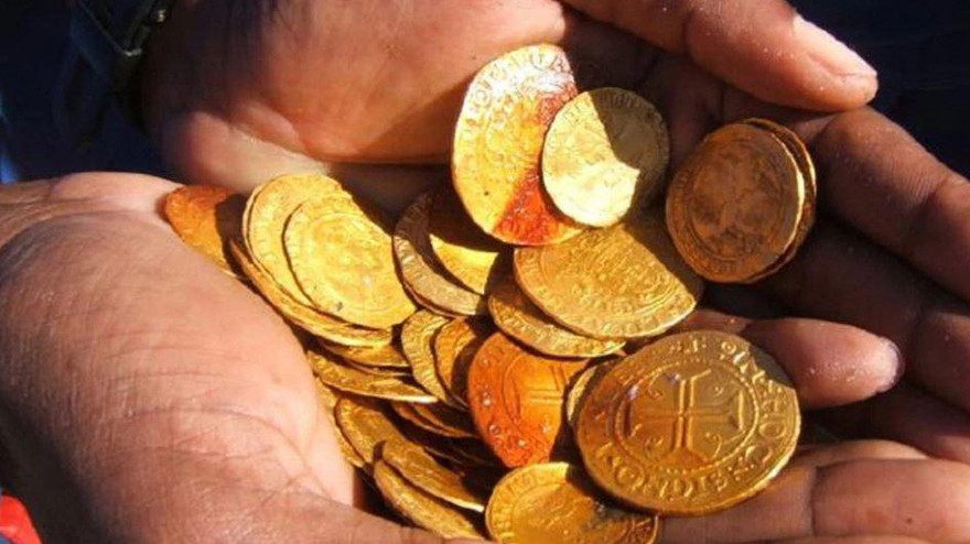 Con tàu cổ mới được phát hiện chứa đầy tiền vàng