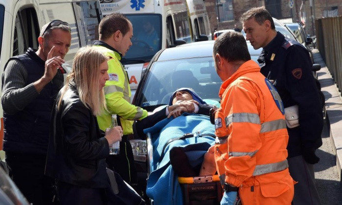 Một người trúng đạn trong vụ xả súng.