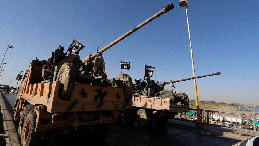 3.000 phiến quân bỏ chạy khỏi Syria. Ảnh: RT