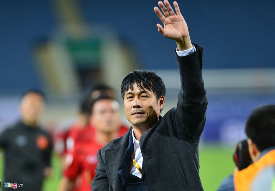 HLV Hữu Thắng đã có chiến thắng đầu tay cùng tuyển Việt Nam.