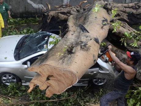 Trung Quốc sơ tán 30.000 dân vì siêu bão Thần Sấm