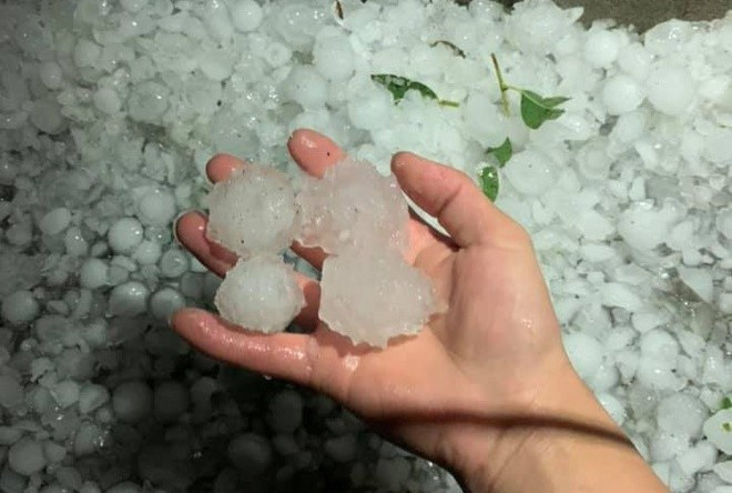 Thủ tướng yêu cầu các địa phương tập trung ứng phó, khắc phục hậu quả do mưa lớn, dông lốc, mưa đá gây ra