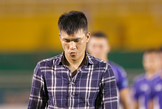 Công Vinh sẽ phải nỗ lực hơn để chiếm được tình cảm của người hâm mộ Tp Hồ Chí Minh.