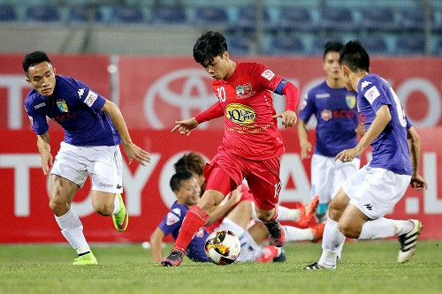 Công Phượng chưa có bàn thắng nào cho HAGL sau 3 trận ở V-League 2018.