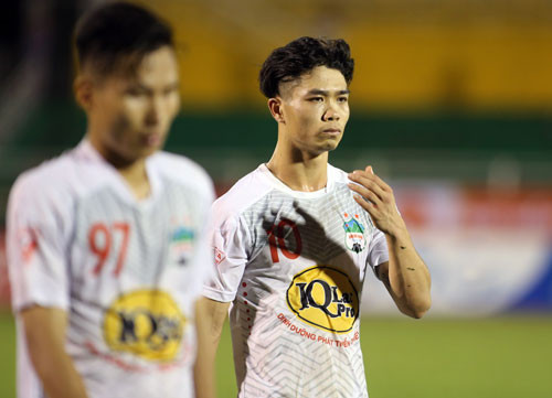 Công Phượng chưa có bàn thắng nào cho HAGL sau 3 trận đầu tiên ở V-League 2018.