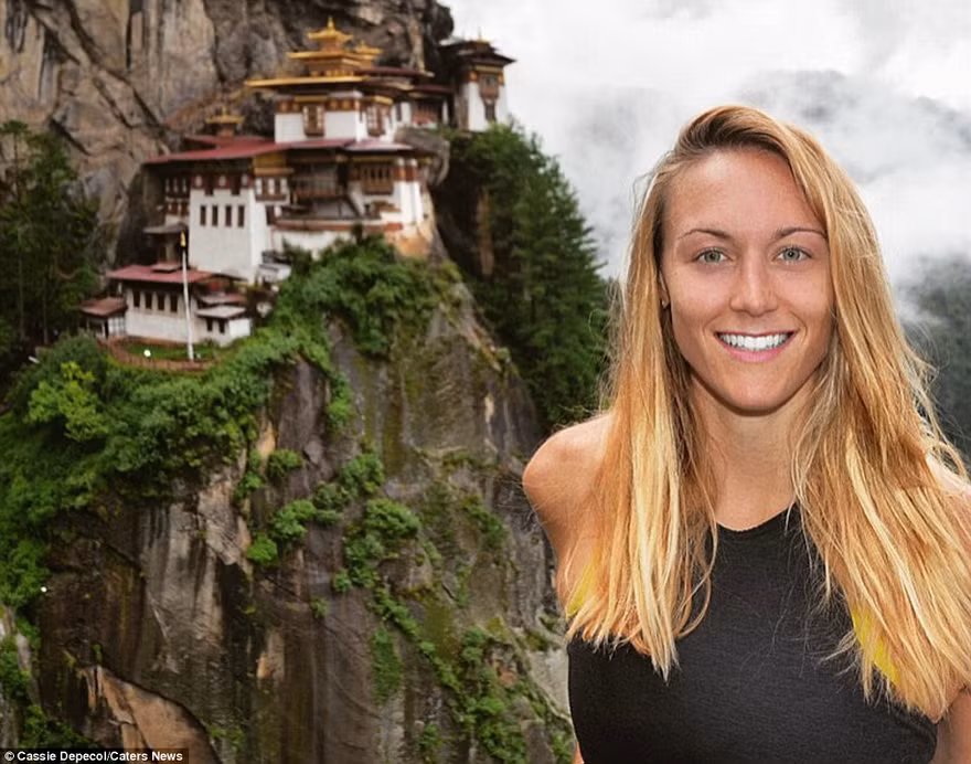 Theo kỷ lục Guinness, Cassie du lịch tới 196 quốc gia và vùng lãnh thổ trong thời gian ngắn kỉ lục 18 tháng 26 ngày.