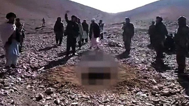 Một cảnh ném đá của Al Qaeda