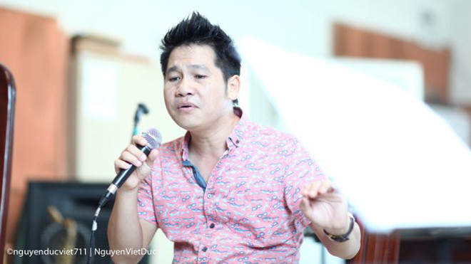 Trọng Tấn miệt mài tập luyện cho liveshow đầu tiên