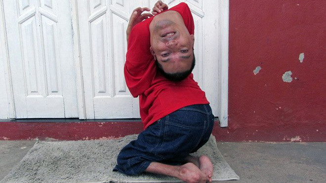 Anh Claudio Vieira de Oliveira. Ảnh: Mirror