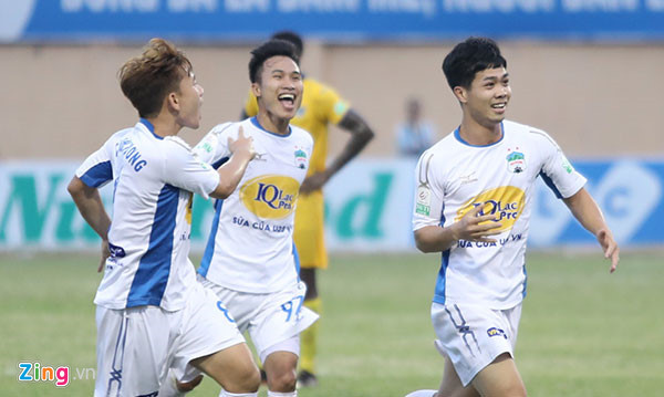 Công Phượng đang lấy lại phong độ ghi bàn trong màu áo HAGL.