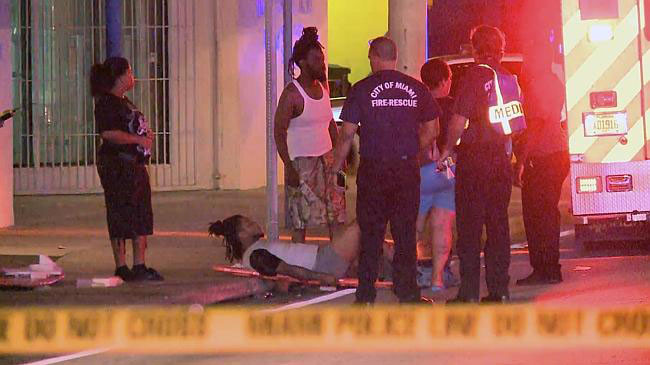 Cảnh sát tại hiện trường vụ xả súng