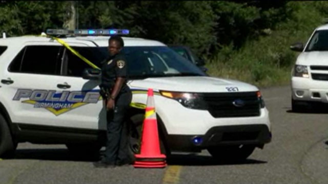 Cảnh sát tại hiện trường vụ xả súng ở Alabama