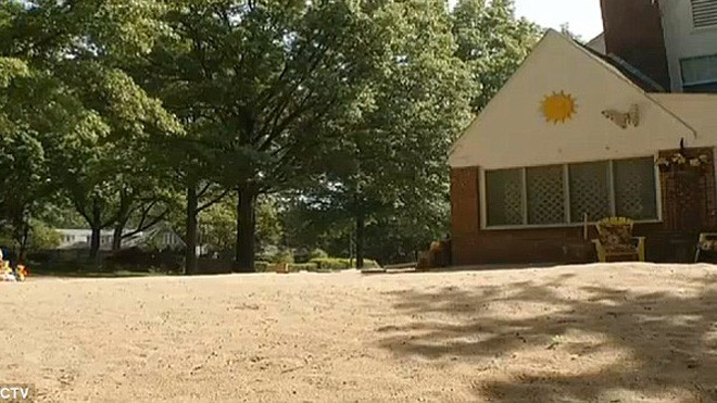 Một góc sân nhà bà Reid (Ảnh: Dailymail)