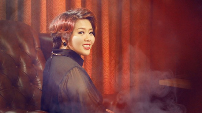 'Siu con' lột xác đầy quyến rũ, bí ẩn trong MV mới