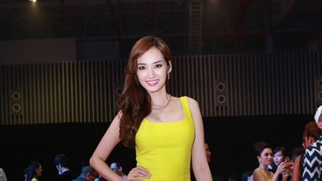 Sao Việt khoe sắc trên thảm đỏ 'đêm hội chân dài'