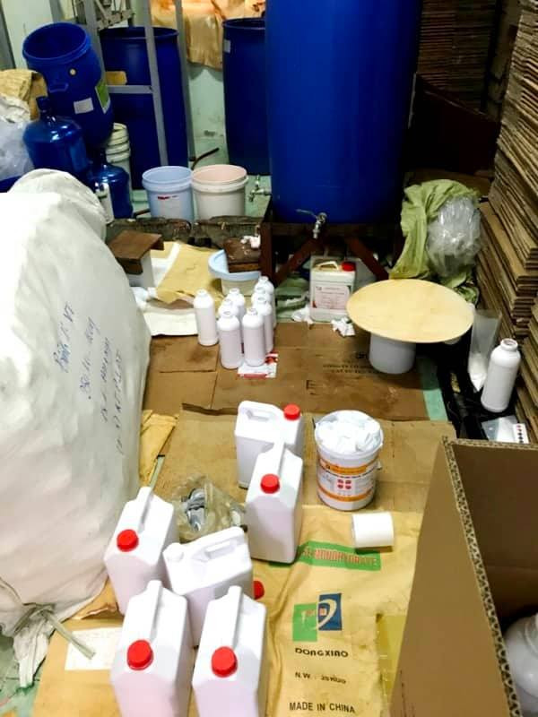 Công ty cổ phần Dược và vật tư thú y Đông Á sản xuất thuốc thú y ngay trong trường học