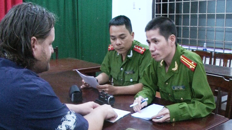 Ông Matthew Belinda Stott bày tỏ cảm kích khi nhận lại tài sản bị thất lạc