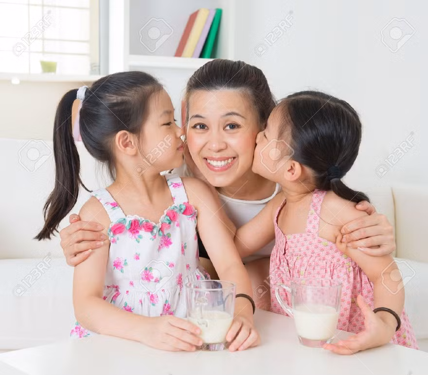 Theo các chuyên gia, cần thực hiện đấu thầu công khai để tránh việc bắt tay trục lợi từ chương trình sữa học đường 