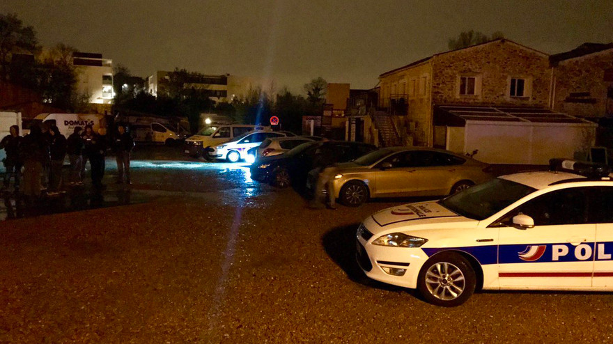 Cảnh sát tại hiện trường vụ tấn công