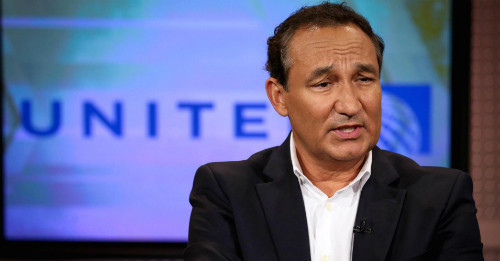Ông Oscar Munoz, CEO của hãng United Airlines.
