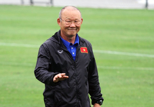HLV Park Hang Seo tiếp tục cùng đội tuyển Việt Nam đứng đầu khu vực Đông Nam Á trê bảng xếp hạng FIFA.