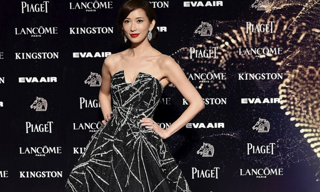 Lâm Chí Linh xuất hiện xinh đẹp trước ống kính.