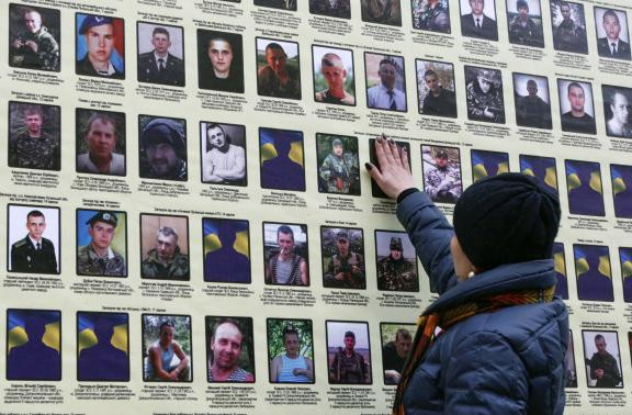 Nhưng binh sĩ Ukraine thiệt mạng trong chiến sự ở miền Đông