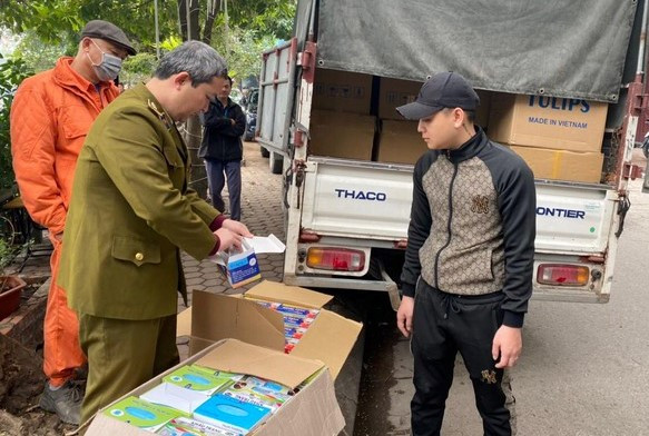 Toàn bộ lô hàng hóa trên trị giá hơn 1 tỷ đồng không có hóa đơn chứng từ bị tạm giữ