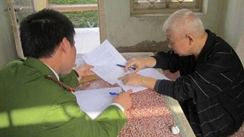 Bị can Kiên trong trại giam